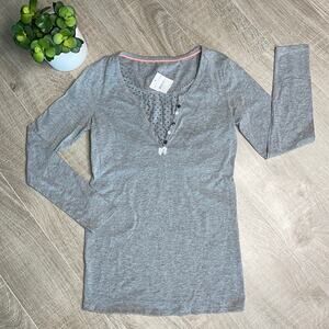 NWT NIGHTWEAR BY NOPPIES Women's Long Sleeve Gray Top